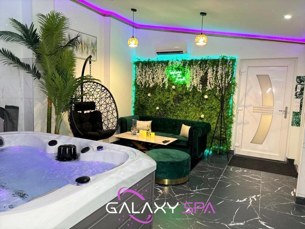 Galaxy Spa - Suite Jupiter Jacuzzi Privatif Champigneulles Exteriér fotografie