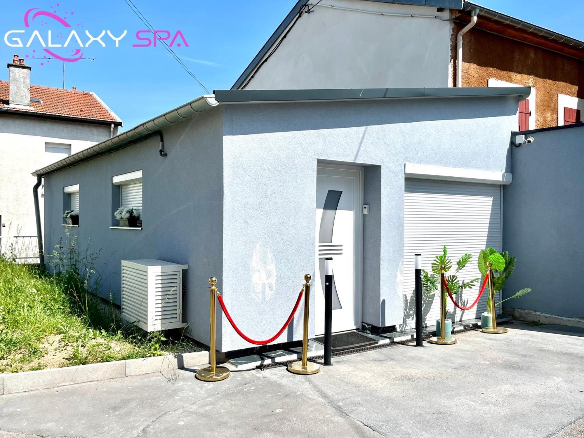 Galaxy Spa - Suite Jupiter Jacuzzi Privatif Champigneulles Exteriér fotografie